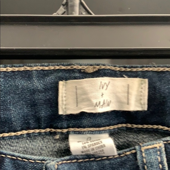 Jeans - Picture 2 of 3